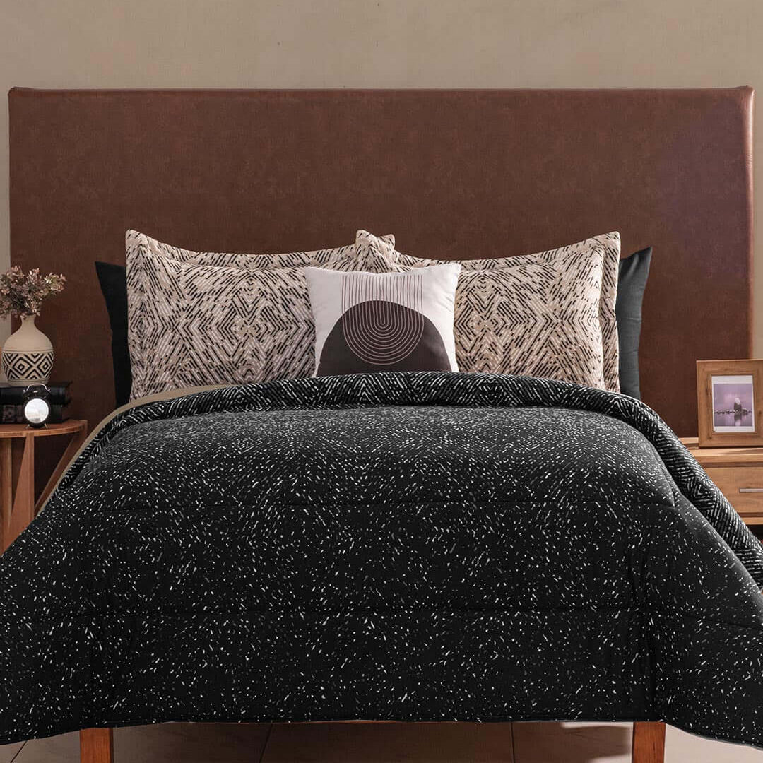 Juego de Edredon Zurich con un hermoso diseño color negro